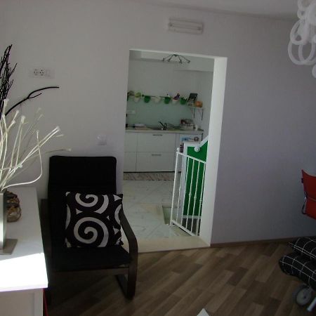 A Bright Hideaway Apartment ดูบรอฟนิก ภายนอก รูปภาพ