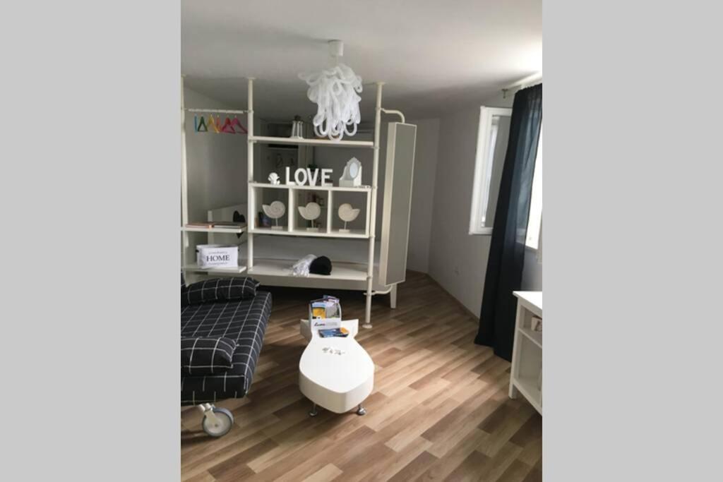A Bright Hideaway Apartment ดูบรอฟนิก ภายนอก รูปภาพ