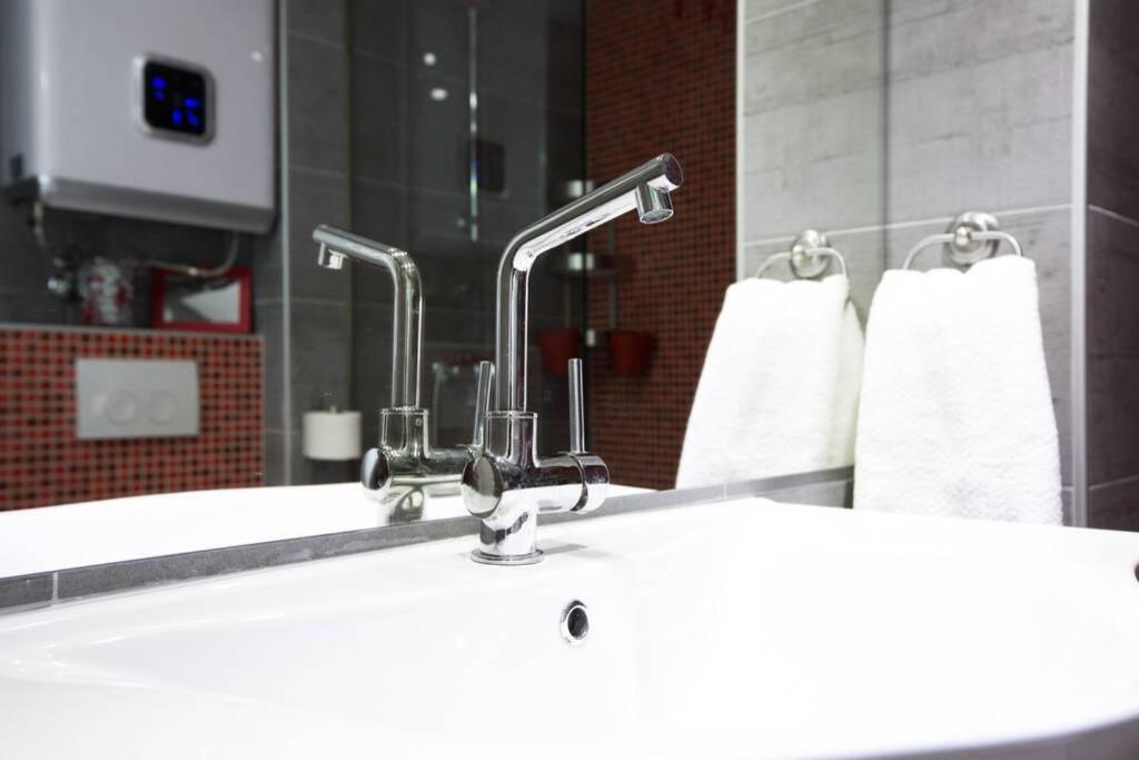 A Bright Hideaway Apartment ดูบรอฟนิก ภายนอก รูปภาพ